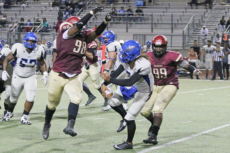 Defense Sets Tone As Football Downs SBVC, 26-11