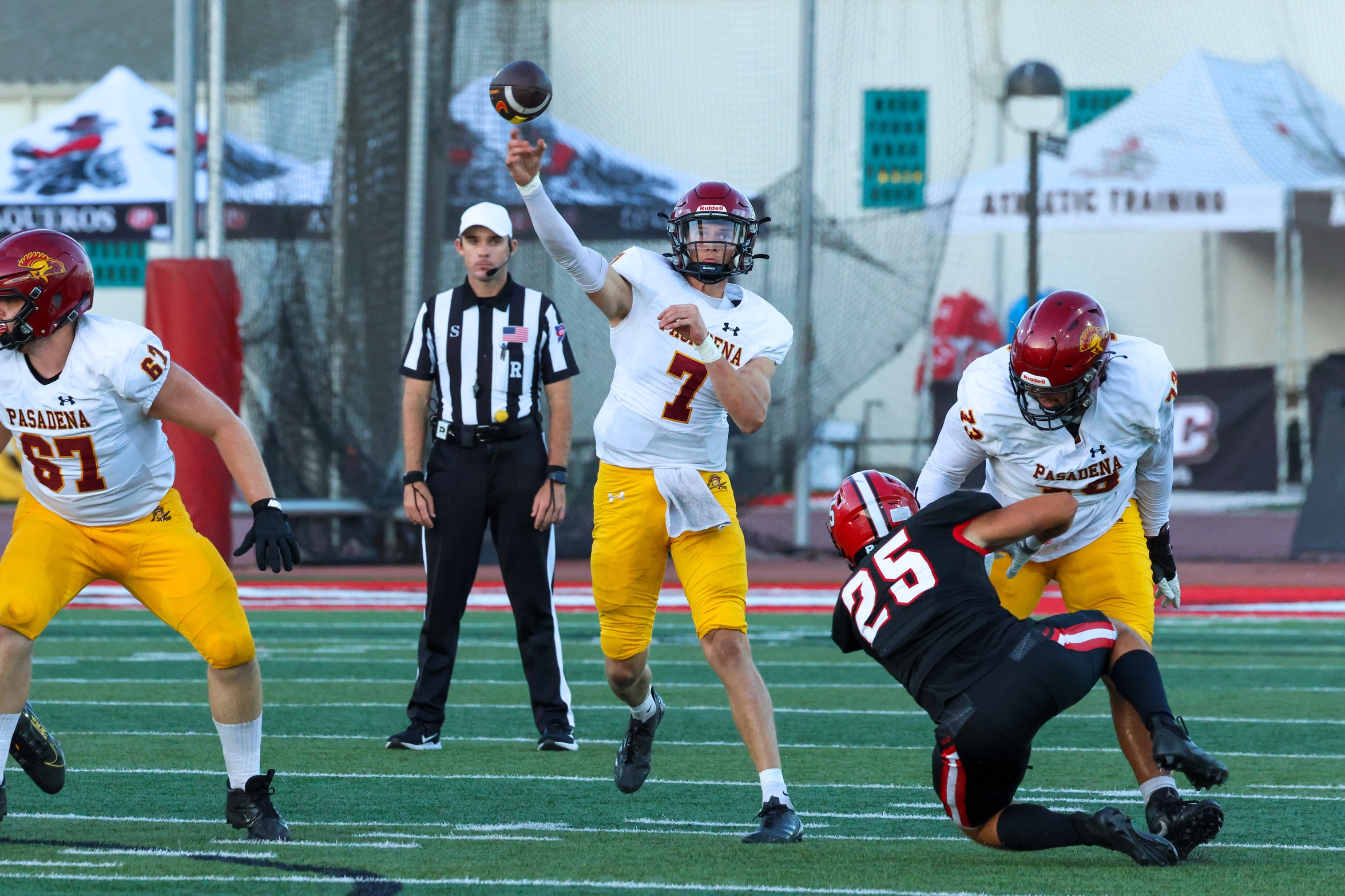 Max Grizzell threw three touchdown passes in the first half on Saturday at SBCC (photo by Richard Quinton).