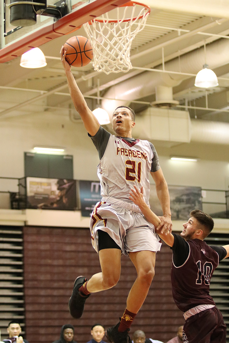Lancer Chris Blount leads PCC men's basketball into the postseason on Wednesday, photo by Richard Quinton.