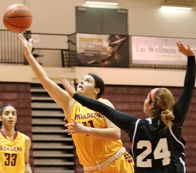Ilianna Blanc scored 20 points in Friday's loss at LA Trade Tech.