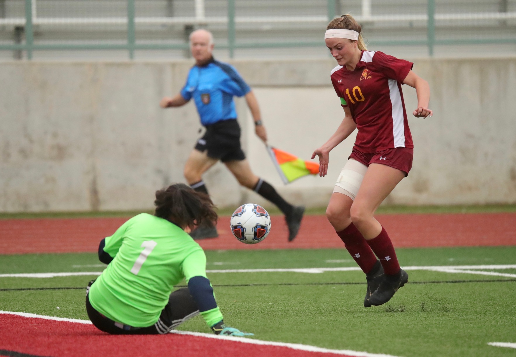 Lancer high scorer Katy Coats in action in a recent game, photo by Michael Watkins.