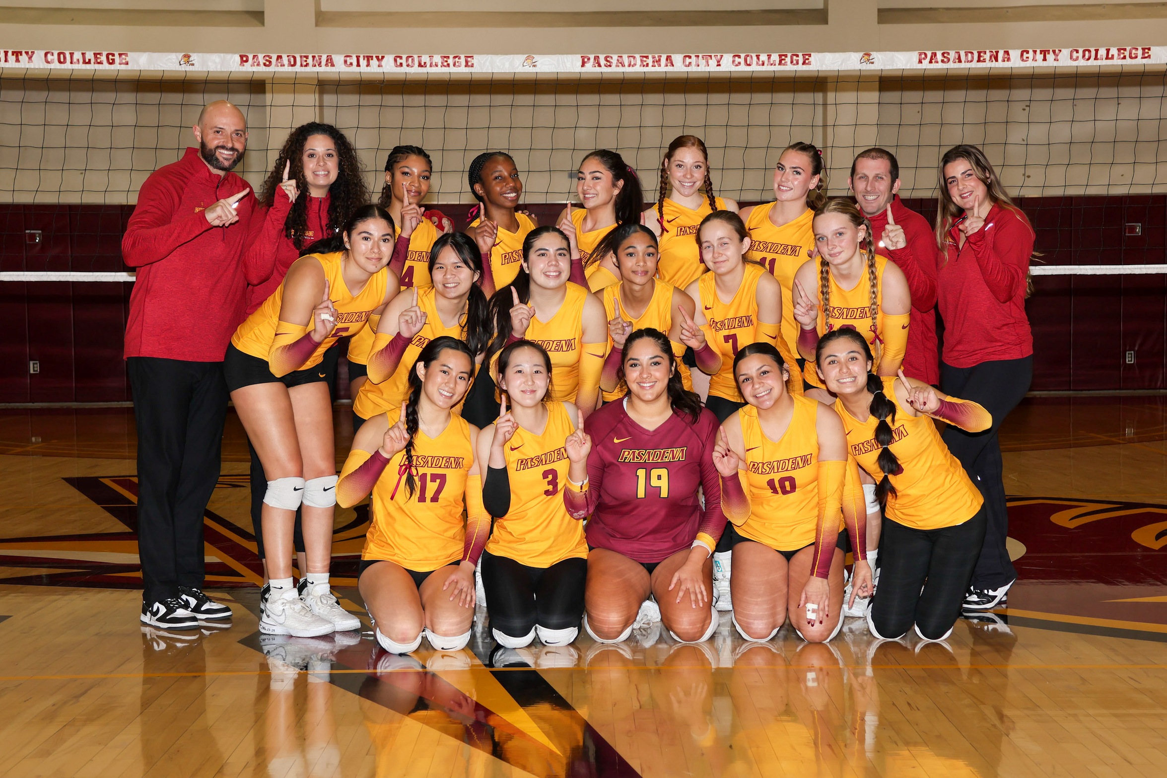 Women's Volleyball Celebrates Sophomores, South Coast North Division Co-Title