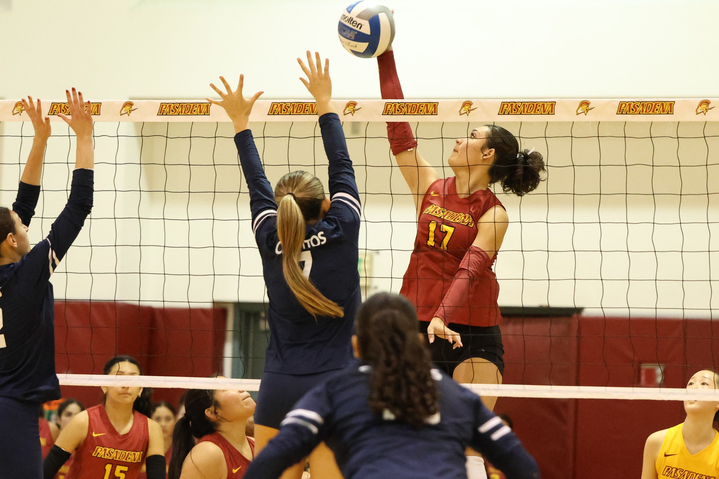 Samantha Munoz Gomez in action in Friday's victory (photo by Richard Quinton).